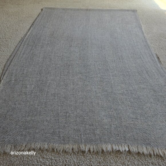 Cashmere Wool Herringbone Scarf Classic Grey Taupe Flawless - Picture 4 of 14